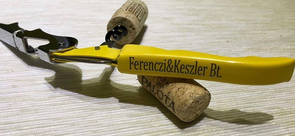 Ferenczi és Keszler Bt. feliratú márkázott eszköz
